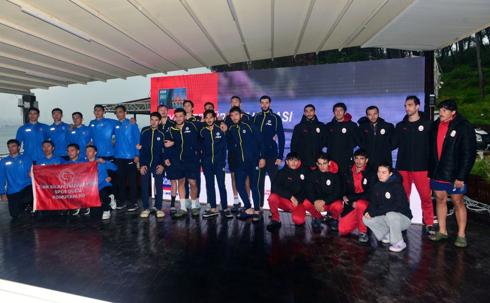 Fenerbahçe’den Kürekte Çifte Zafer