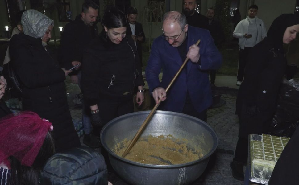 Kalın ve Varank sahur programında vatandaşlarla buluştu