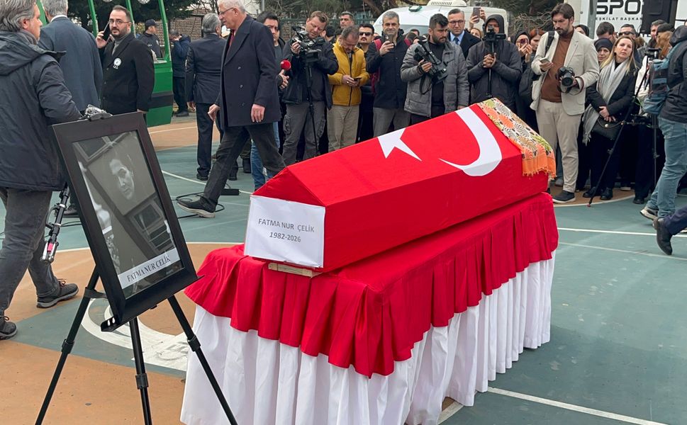 Öğretmen Fatma Nur Çelik son yolculuğuna uğurlandı!