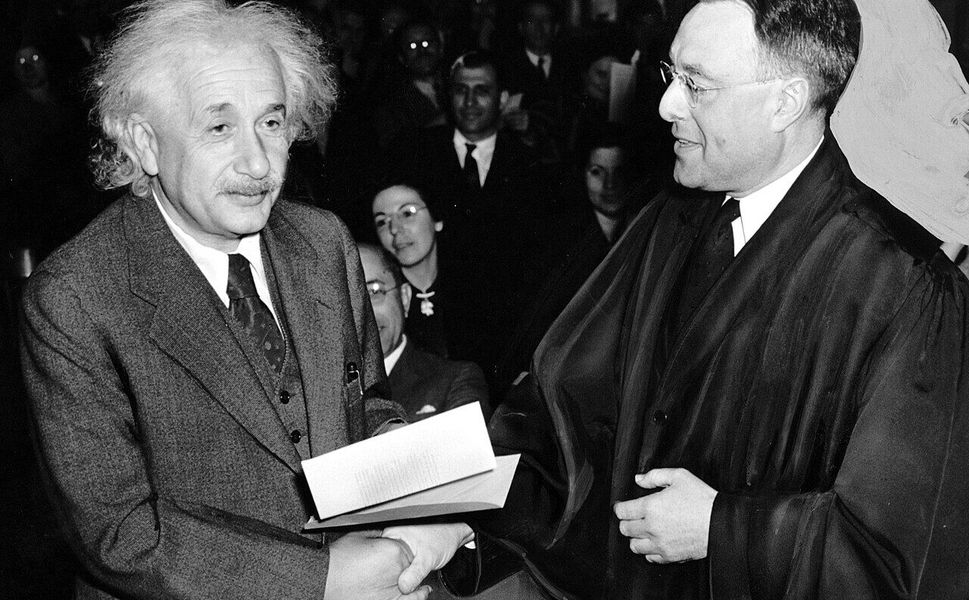 Uzay ve Zamanın Efendisi: Einstein’ın Görelelik Devrimi