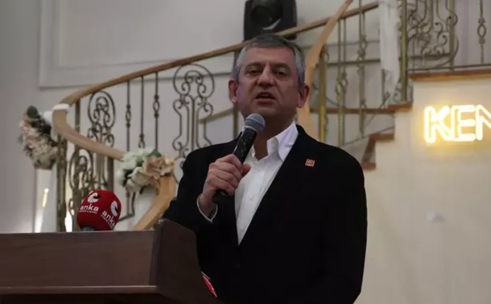 Özgür Özel’den Dünya Barışı ve Kadın Hakları Vurgusu