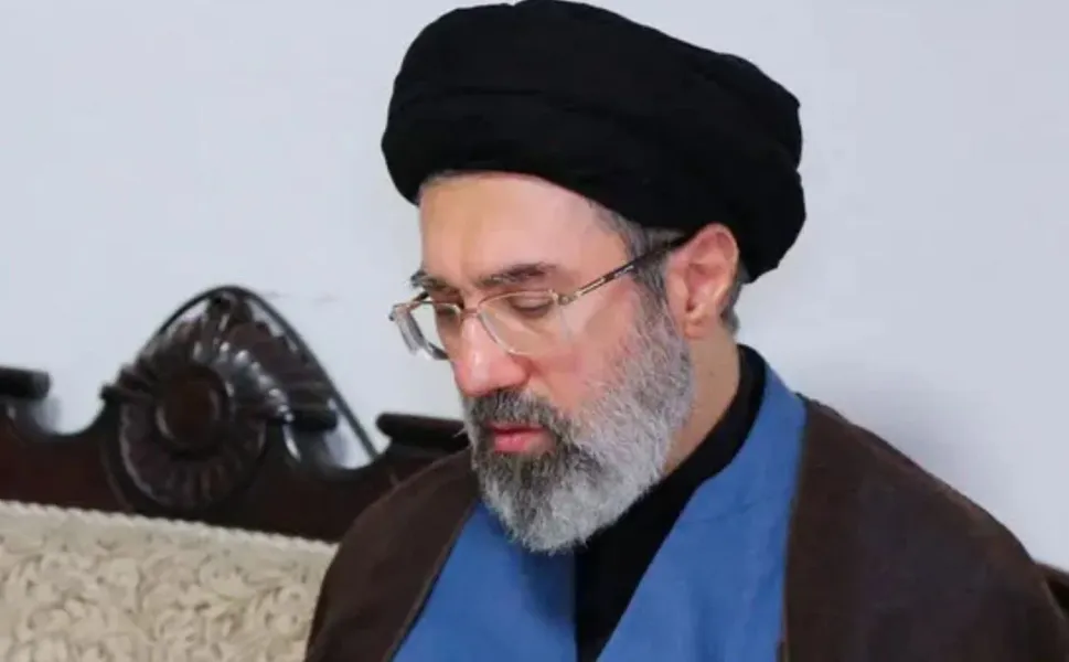 İran’da Kritik İddia: Yeni Dini Lider Mücteba Hamaney mi?