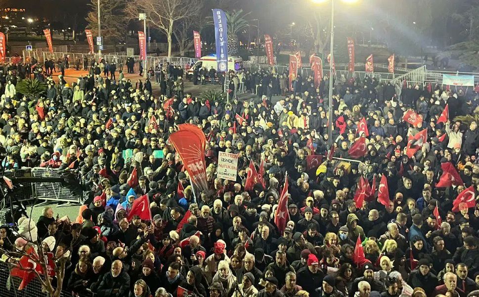 Saraçhane’de 19 Mart Mitingi: Polis Müdahalesi, 35 Gözaltı!