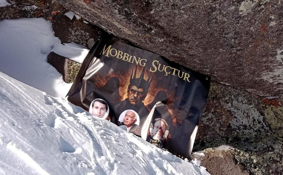 Mobbing İddiasıyla Hasan Dağı'na Çıktı: Protestosunu Zirvede Sürdürdü