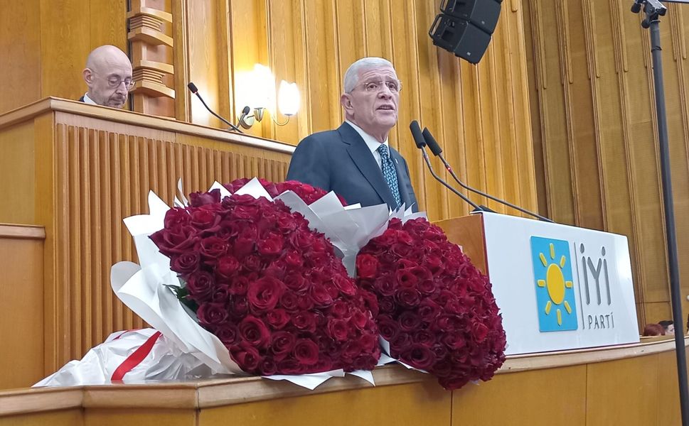 Dervişoğlu'ndan Erdoğan'a 103 Anlamlı Gül