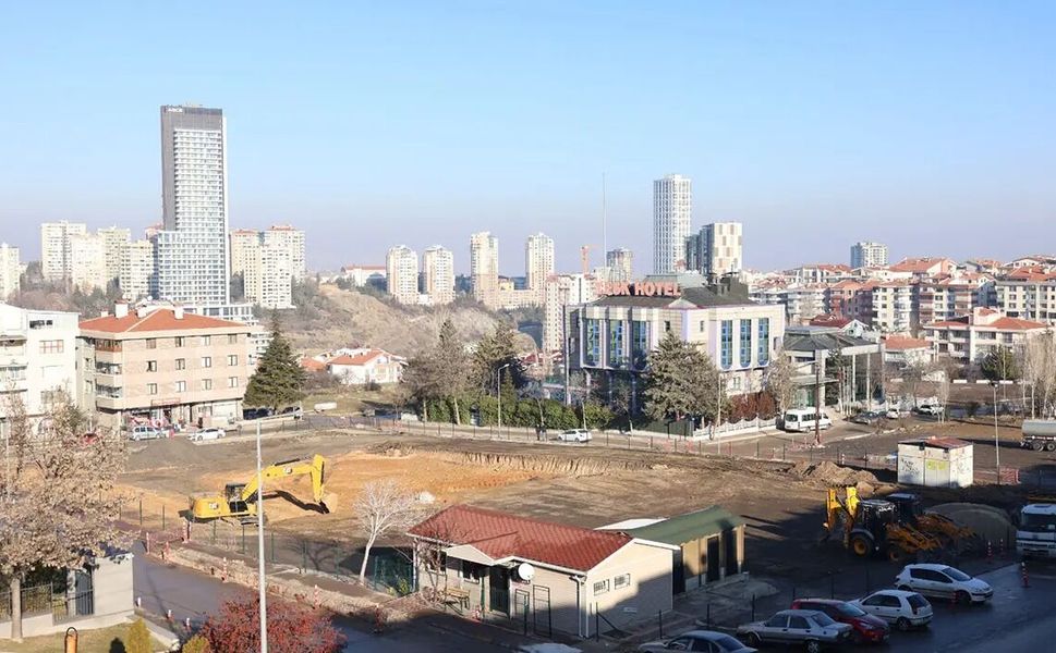 Birlik Mahallesi’ne AVM gibi Pazar Yeri!