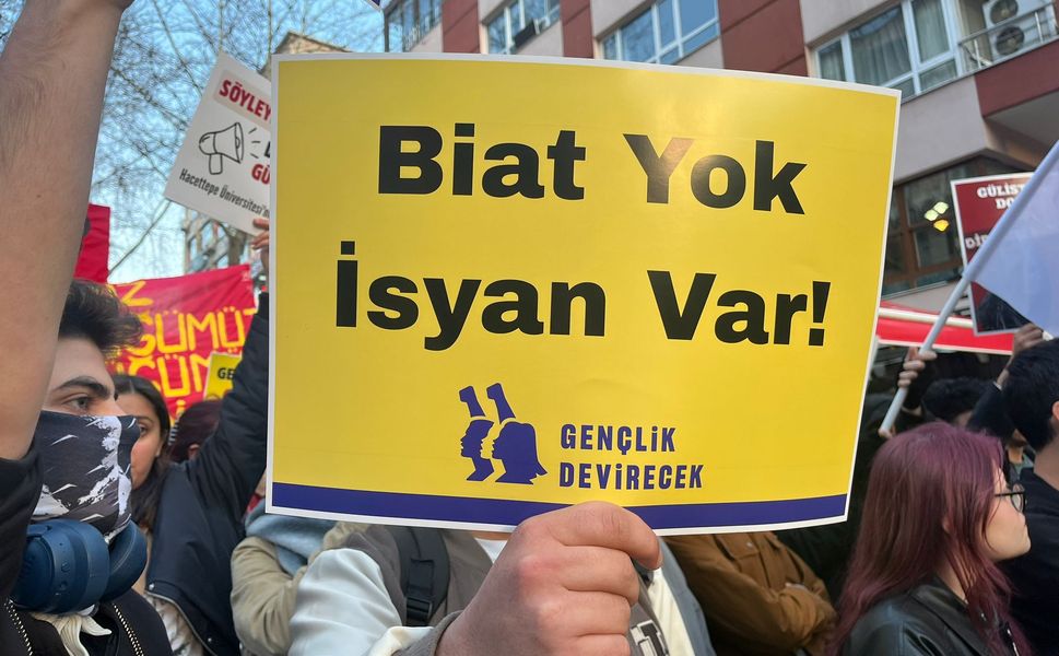 19 Mart Protestoları Sürüyor: Öğrenciler ve Vatandaşlar Yeniden Sokakta!