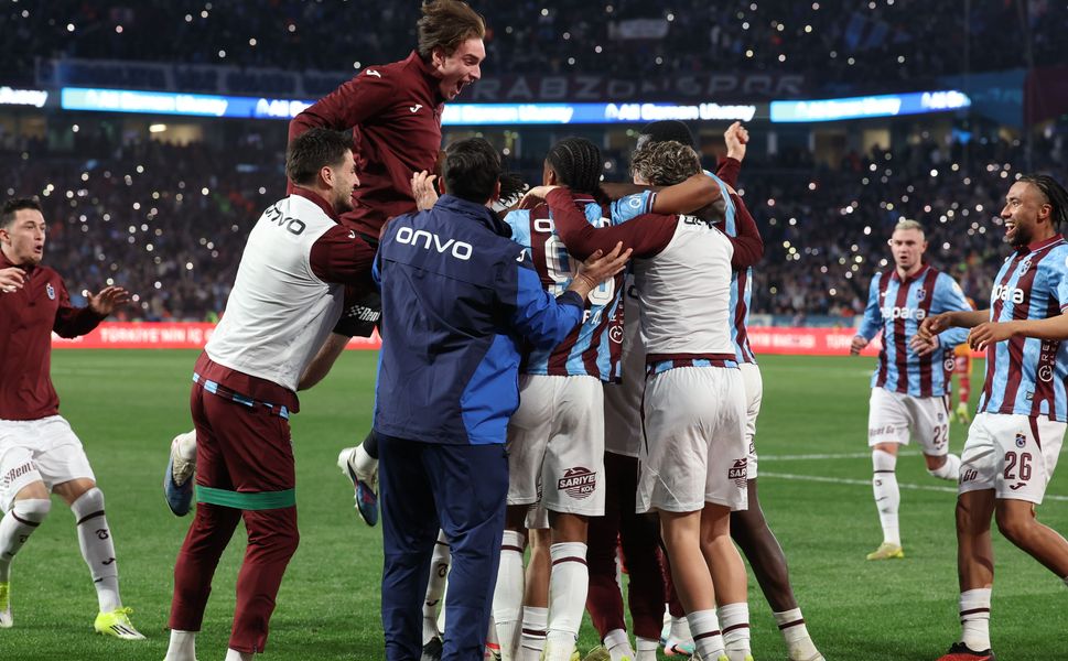Galatasaray’a Trabzon Şoku! 3 Puan Bordo-Mavililerin