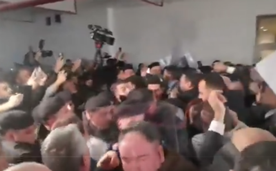 Bursa Büyükşehir Belediyesi'nde Gerginlik!