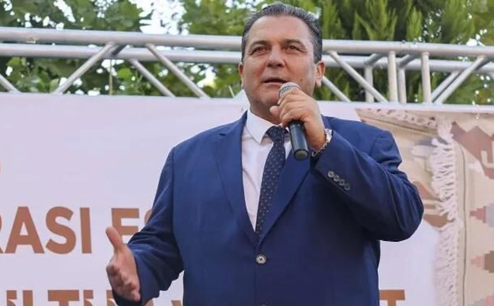 Eşme Belediye Başkanı Yılmaz Tozan gözaltına alındı