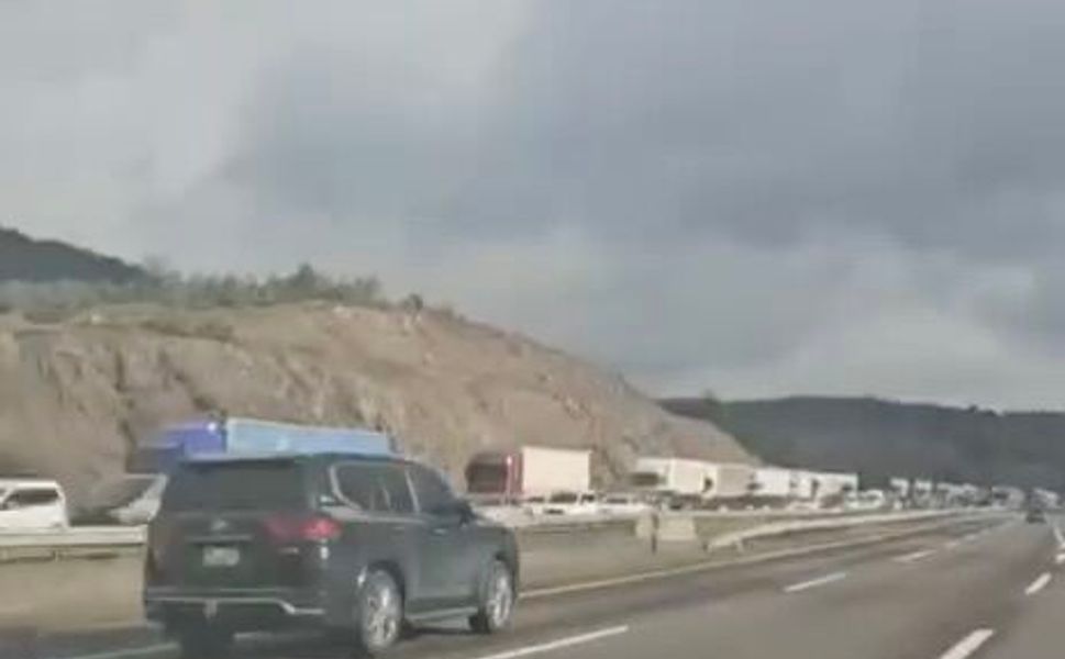 Anadolu Otoyolu’nda Trafik Kilitlendi!