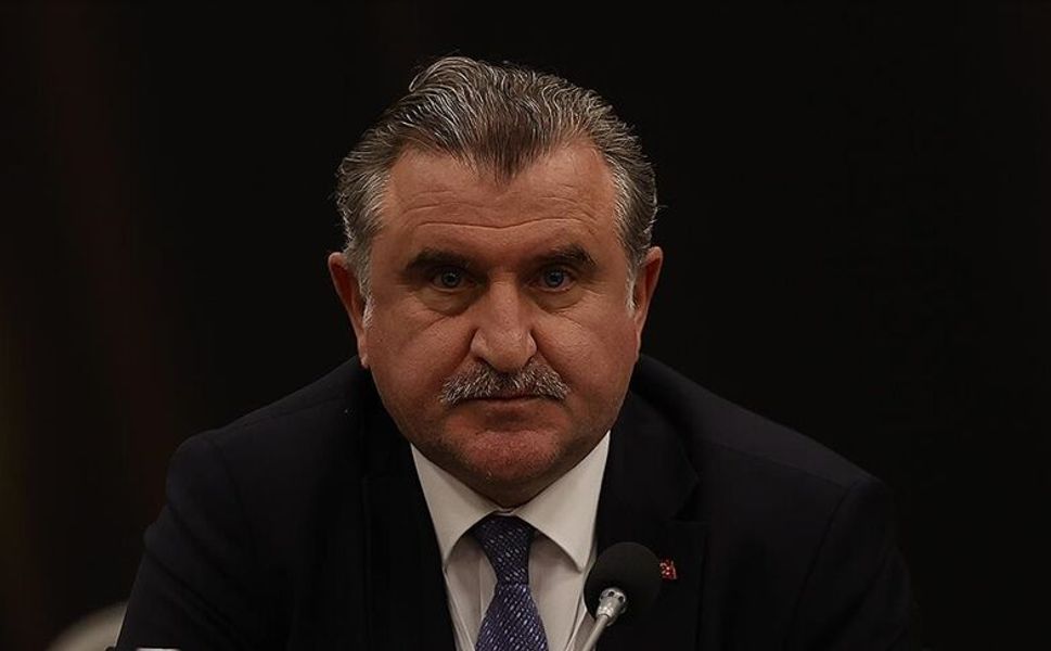 Bakan Bak'tan ailelere spor çağrısı