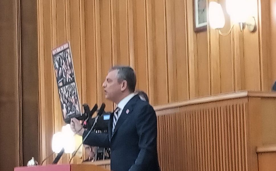 "Boynumuzu Vereceğiz, Boyun Eğmeyeceğiz"