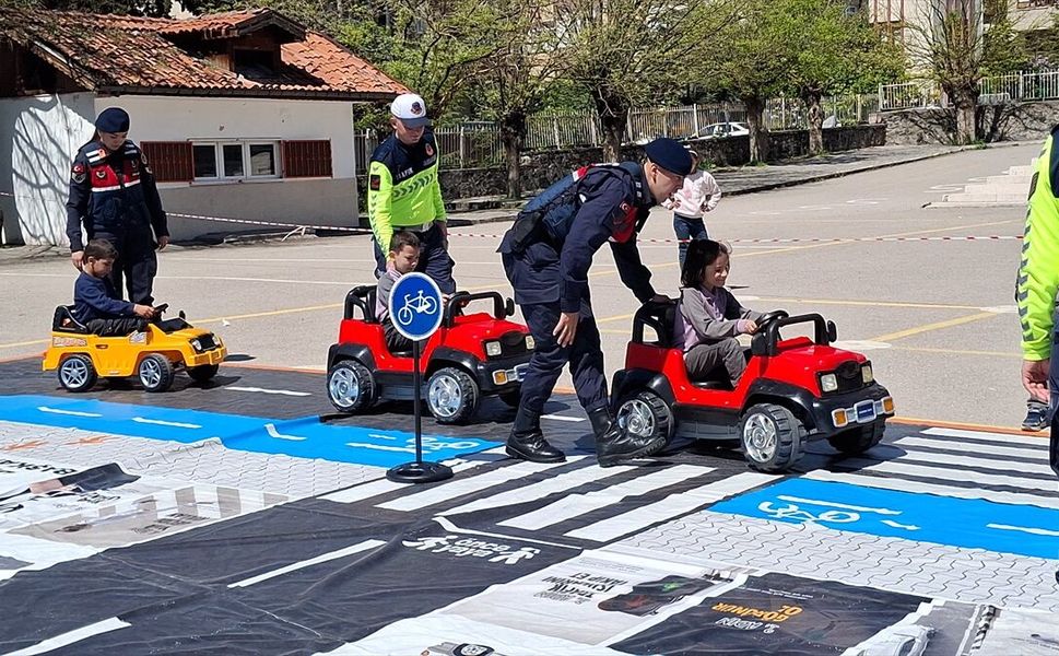 Beypazarı’nda Trafik Haftasında Anlamlı Eğitim