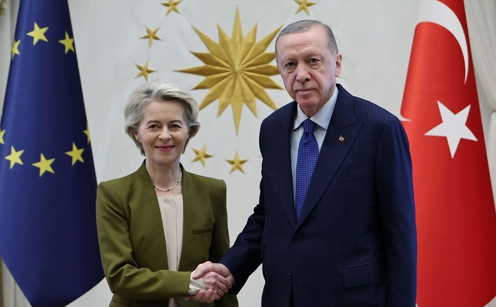 Cumhurbaşkanı Erdoğan, AB Komisyonu Başkanı von der Leyen ile telefonda görüştü