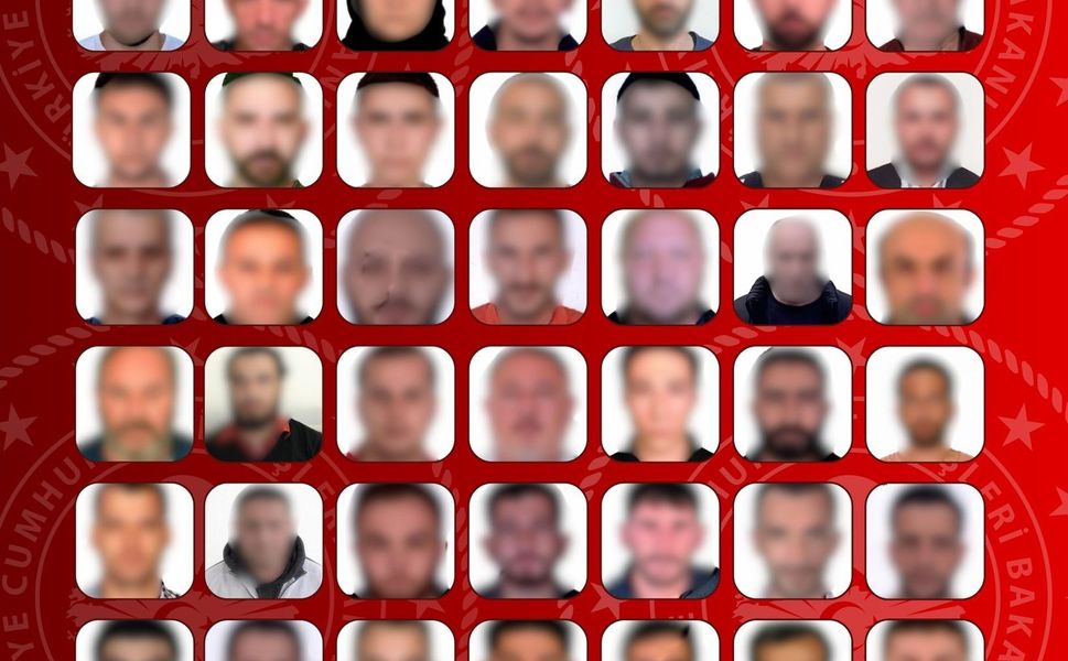 Kırmızı bültenle aranan 48 suçlu, Türkiye'ye getirildi