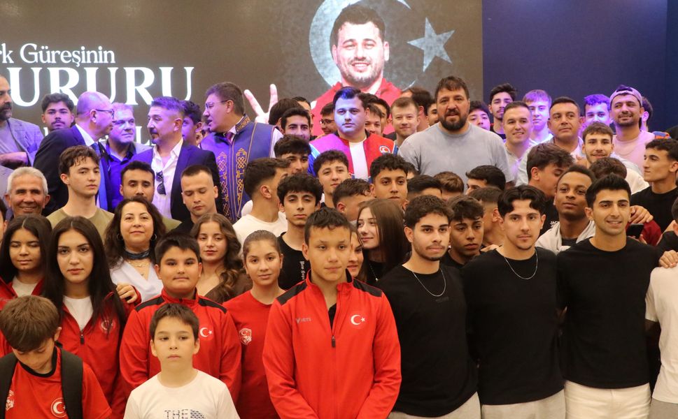Türk Güreşinin Efsane İsmi Rıza Kayaalp’e Büyük Onur