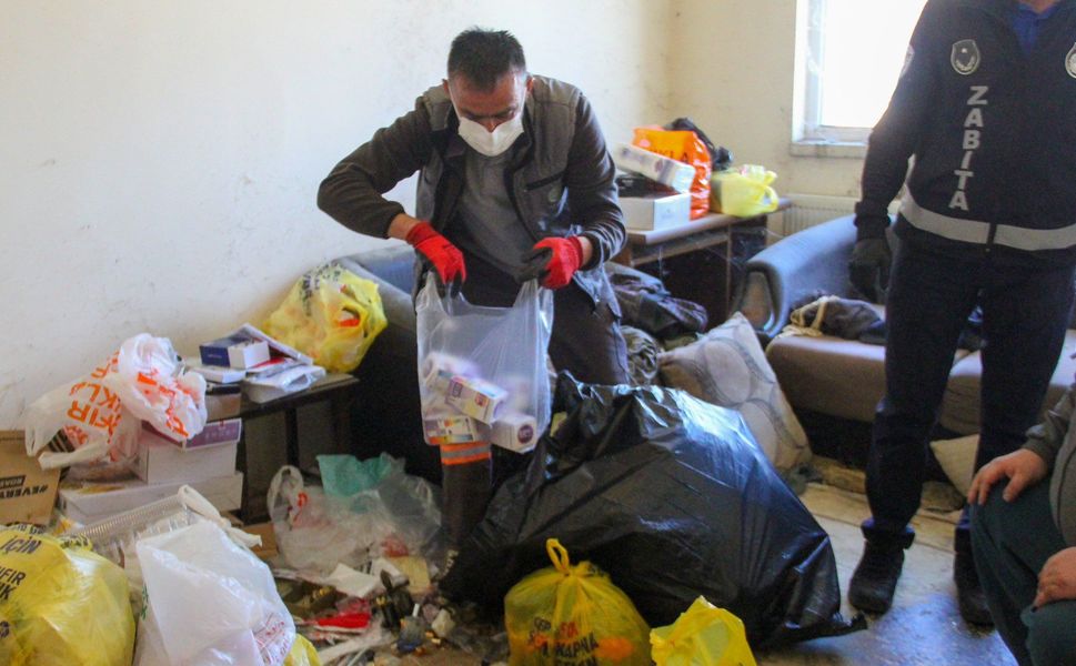 Etimesgut’ta “çöp ev” müdahalesi