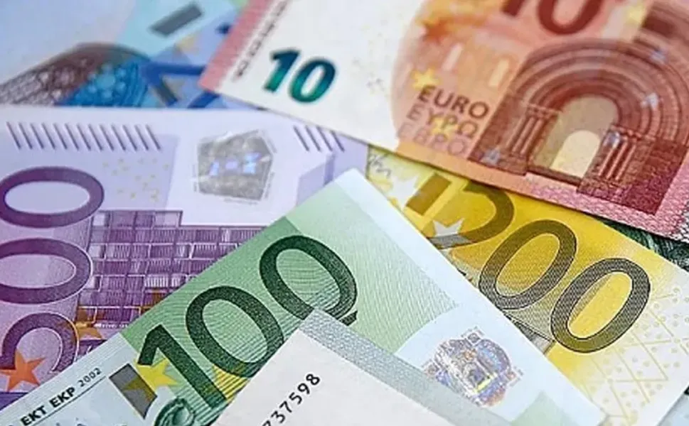Yeni Euro Banknotları İçin Tarihi Oylama: Tasarımı Avrupa Halkı Belirleyecek!