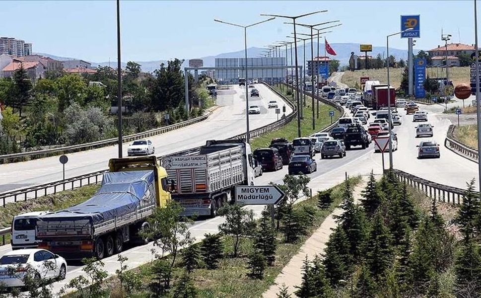 Bayram trafiği başladı: Ankara ve Kırıkkale yolunda yoğunluk