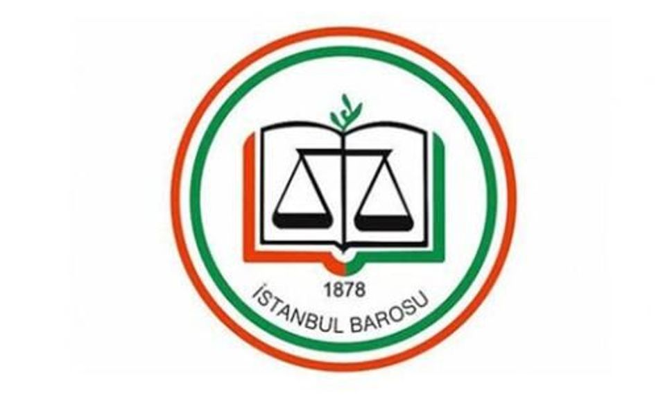 İstanbul Barosu'ndaki pankarta Saral'dan 'ideolojik propaganda' eleştirisi