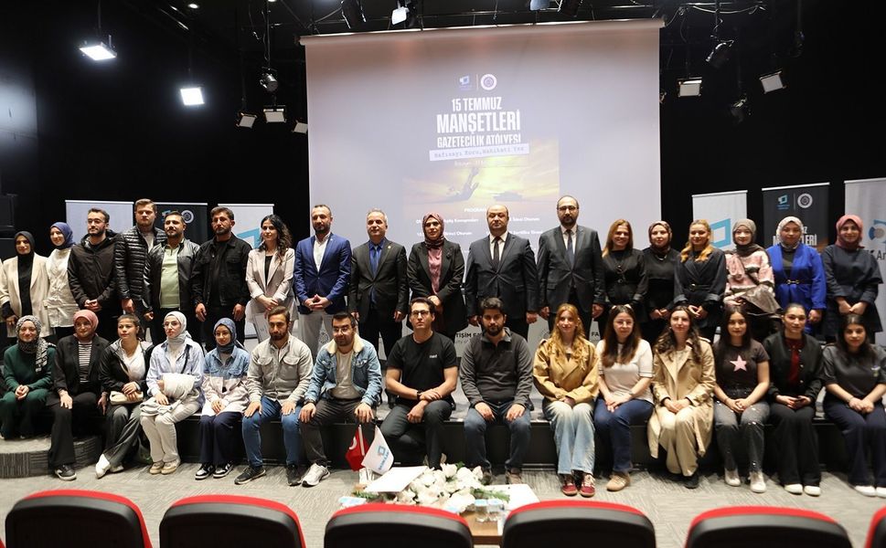 İletişim Fakültesi Öğrencileri 15 Temmuz Ruhunu Manşetlere Taşıdı