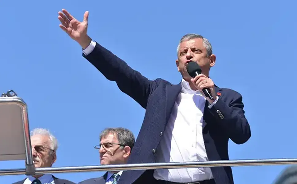 Rize mitinginde tansiyon yükseldi!