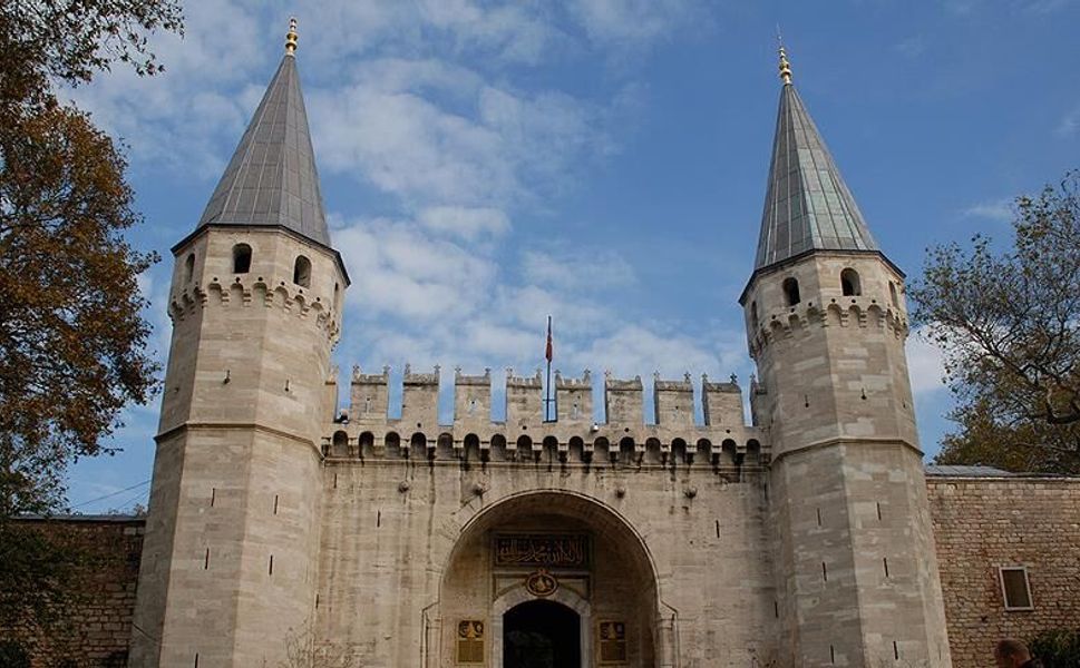 Topkapı Sarayı’nda Büyü İddiaları Alevlendi!