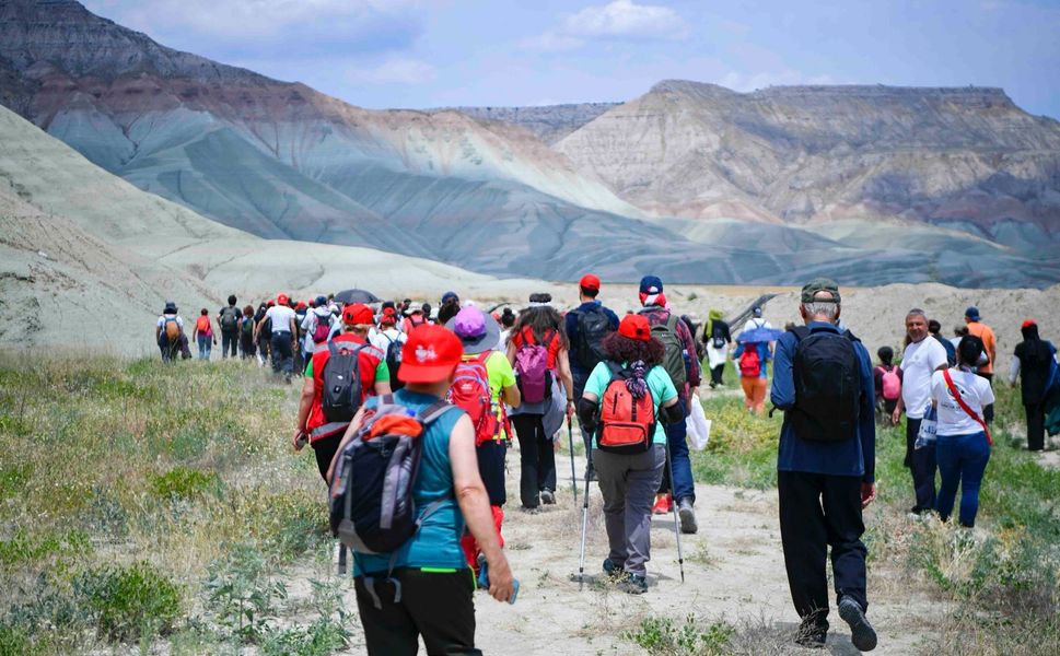 Ankara’da Doğa ve Spor Buluştu: Nallıhan Kız Tepesi’nde 8 KM’lik Yürüyüş