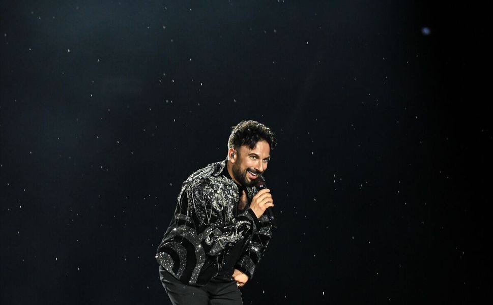 Tarkan’dan Ankara’da Yağmura Rağmen Unutulmaz Konser