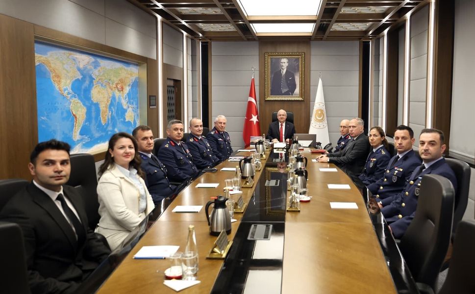 Bakan Güler, Kadıoğlu'nu kabul etti