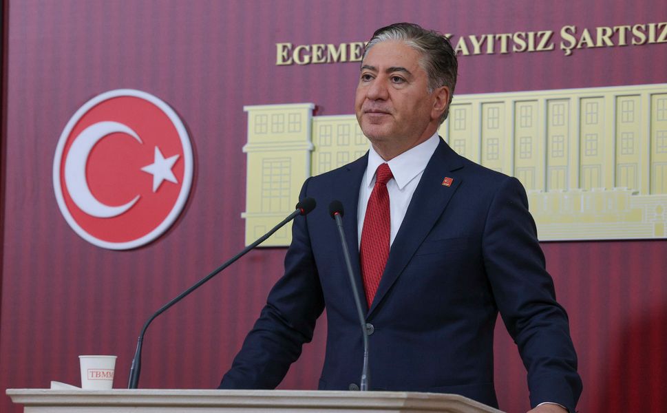 "Öncelik partimize sahip çıkmak"
