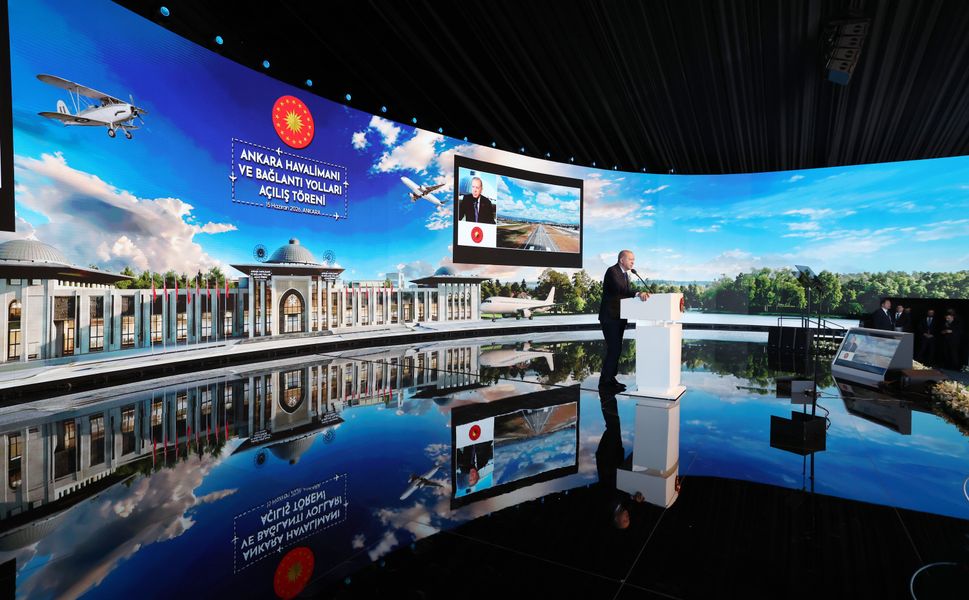 'Türkiye, Uluslararası Diplomasinin Merkezi Haline Geldi'