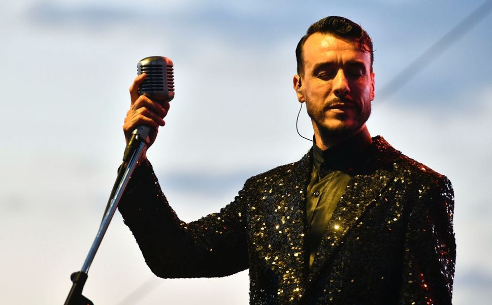 Ankara’da Yaz Konserleri Başladı: Cem Adrian Çayyolu’nu Salladı!