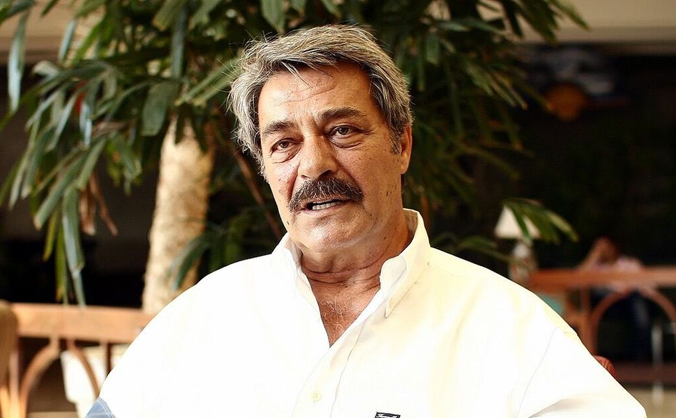 Kadir İnanır'ın Cenaze Töreninde 'Kenan Evren' Gerginliği!
