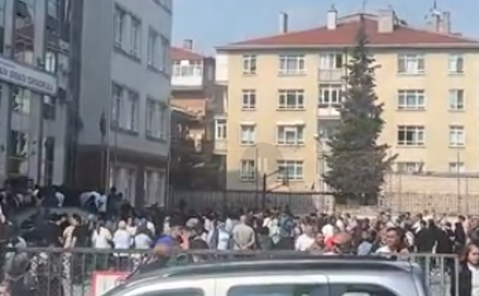 LGS Sabahı Tepki Çeken Görüntü!