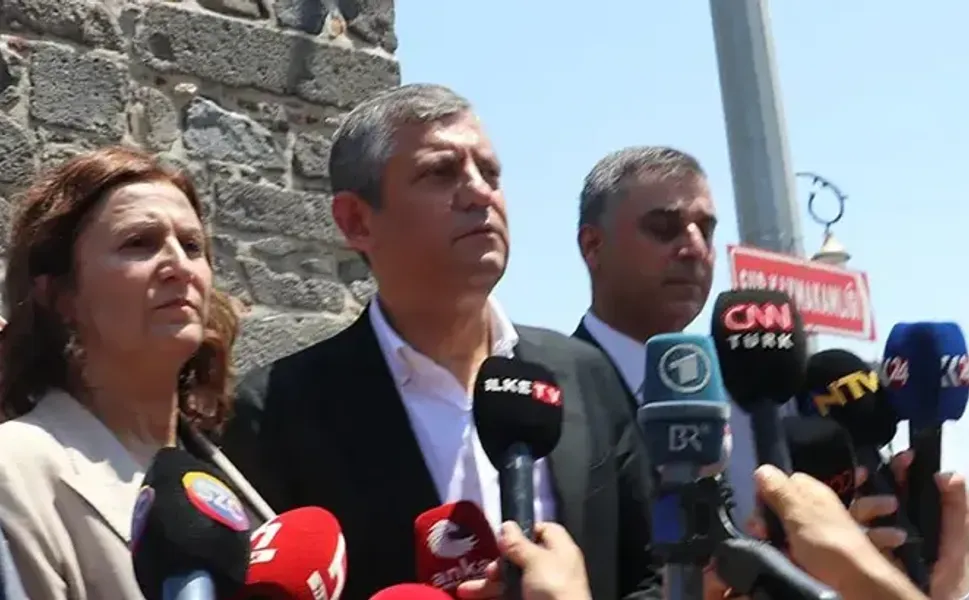 "Kayyımdan sonra binaları geride bıraktık, yürüyoruz"