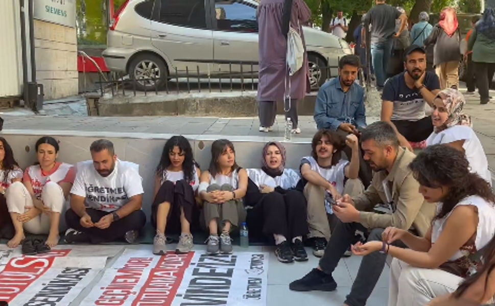 Açlık Grevi 4. Gününde: Öğretmen Annelerinden Meclis’e Çağrı