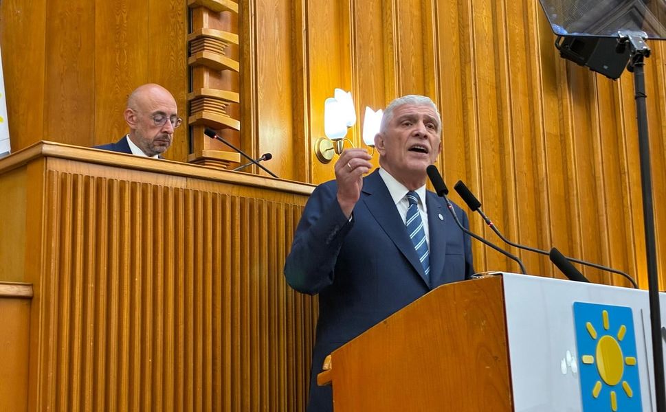 Dervişoğlu'ndan Bakana Kudüs Göndermesi!