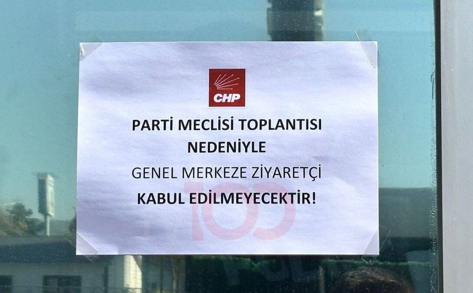 CHP Genel Merkezi'ne Ziyaretçi Yasağı!
