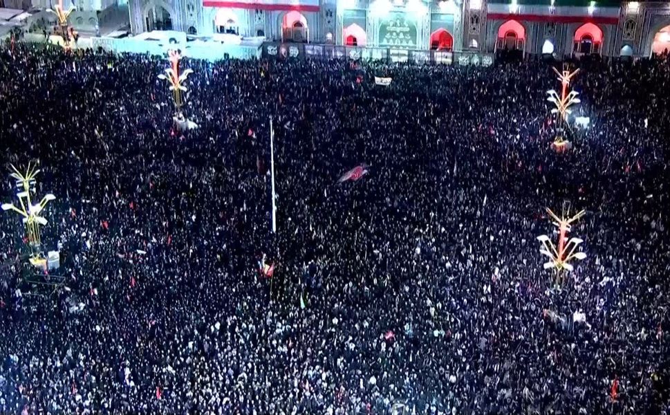 İran'ın eski lideri Hamaney toprağa verildi!