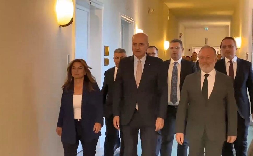TBMM Başkanı Kurtulmuş, DEM Parti'yi ziyaret etti