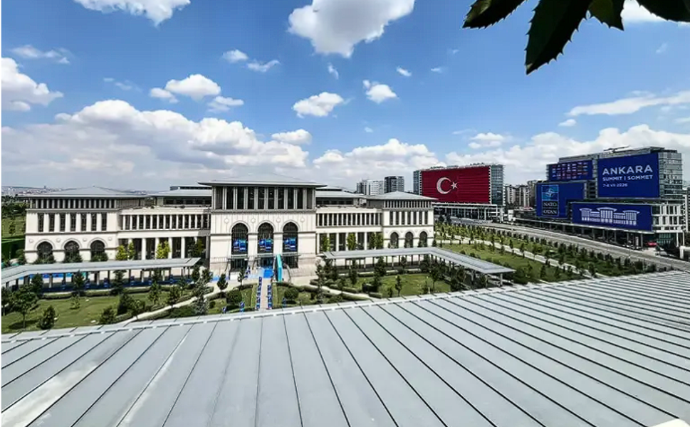 Ankara'da Büyük Diplomatik Trafik: NATO Liderleri Zirve İçin Başkente Geliyor!