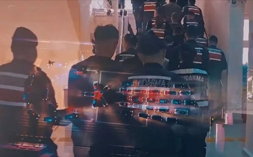 Suç Örgütlerine Bilgi Sızdıranlara Dev Operasyon!