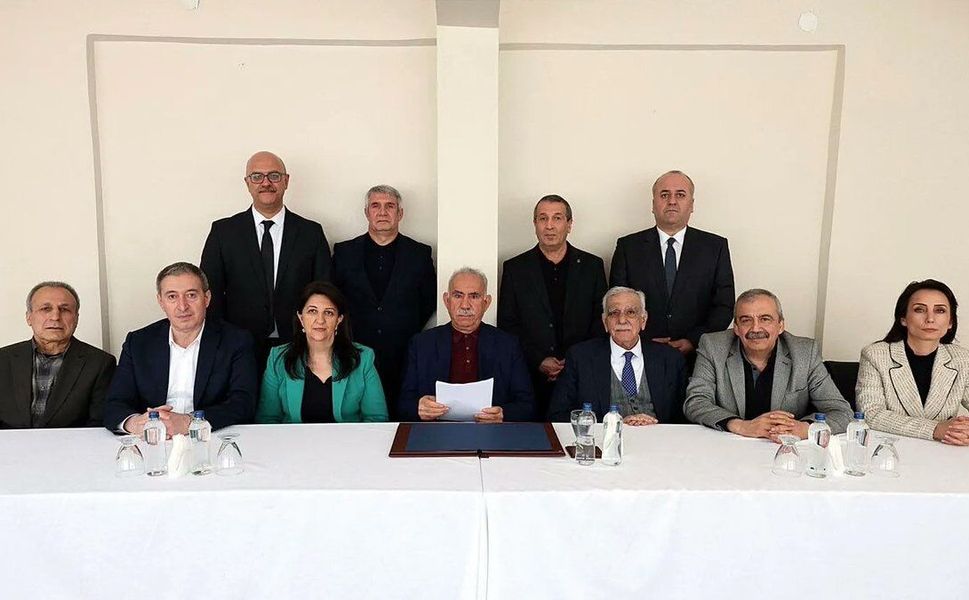 DEM Parti İmralı Heyeti, Abdullah Öcalan ile görüşmek üzere adaya hareket etti!