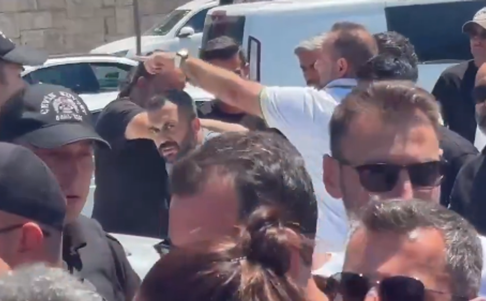 Hazine ve Maliye Bakanlığı Önünde Öğretmenlere Müdahale!