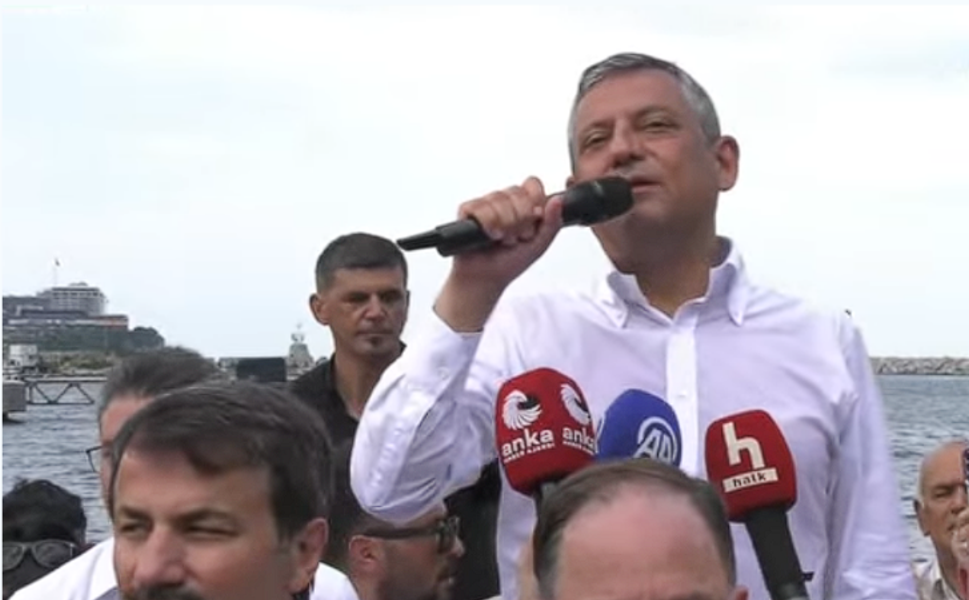 Özgür Özel: Gemiyi limana değil, iktidara taşıyacağız
