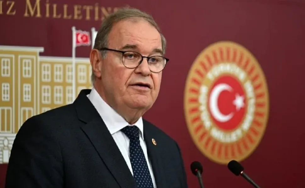 CHP’de grup yönetimi belirlendi: Toplantıya 25 milletvekili katıldı