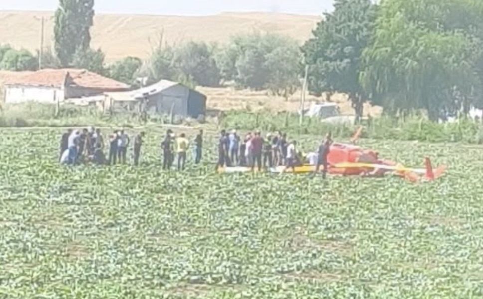 Ankara'da Eğitim Uçağı Düştü!