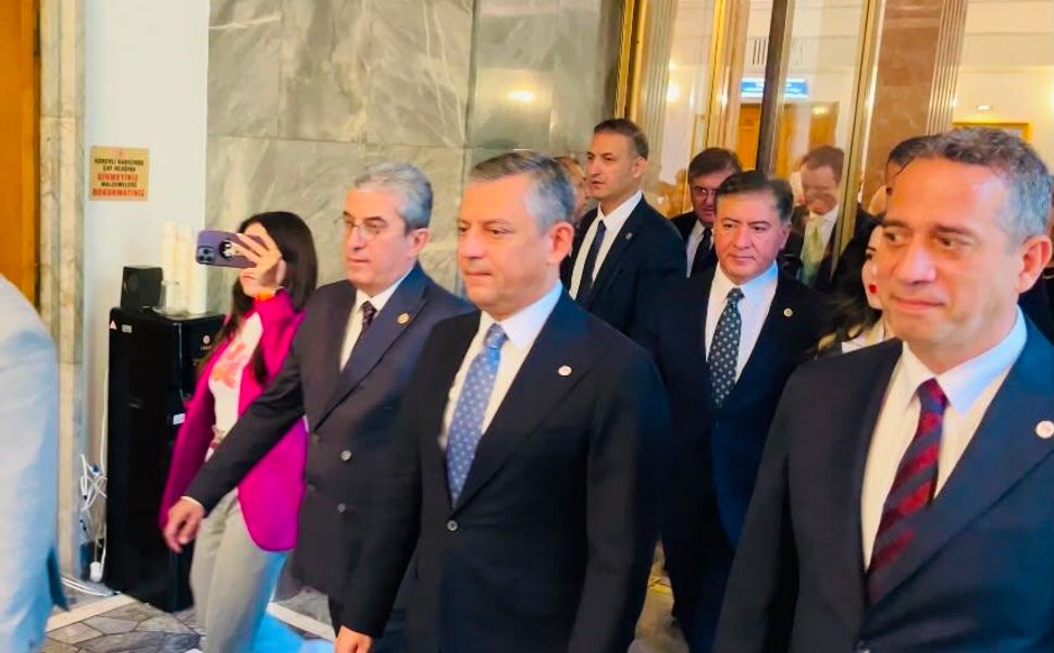 YENİ Parti'de Yönetim Belli Oldu